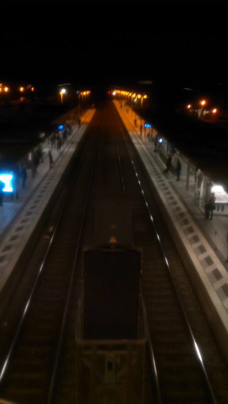 Der Bahnhof Wiesloch-Walldorf bei Nacht